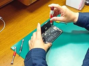 アイサポ  江津店（修理）のスタッフ写真